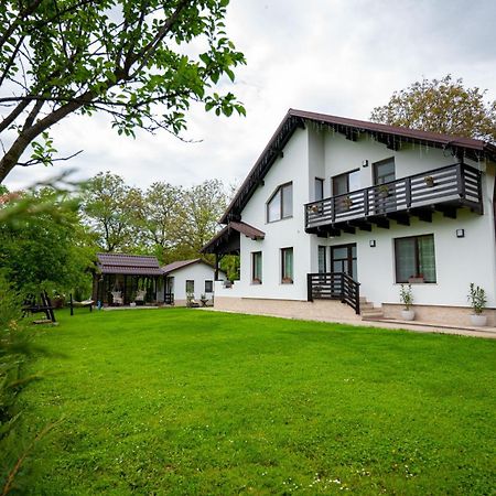 Viila To Villa Bertea Luaran gambar
